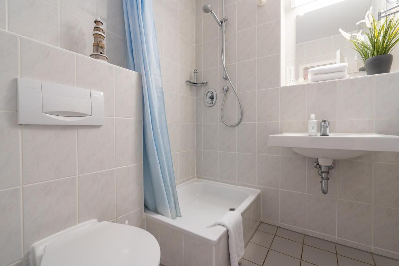 Feriendorf Rugana - Klassik 1-Raum Appartement Mit Terrasse B24 Dranske Dış mekan fotoğraf